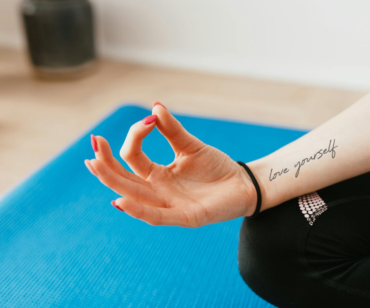 Doppel Love Yourself - Temporäre Tattoos - Forever Never - Temporäre Tattoos  für 2 Wochen - Forever Never, image size:1200x1000