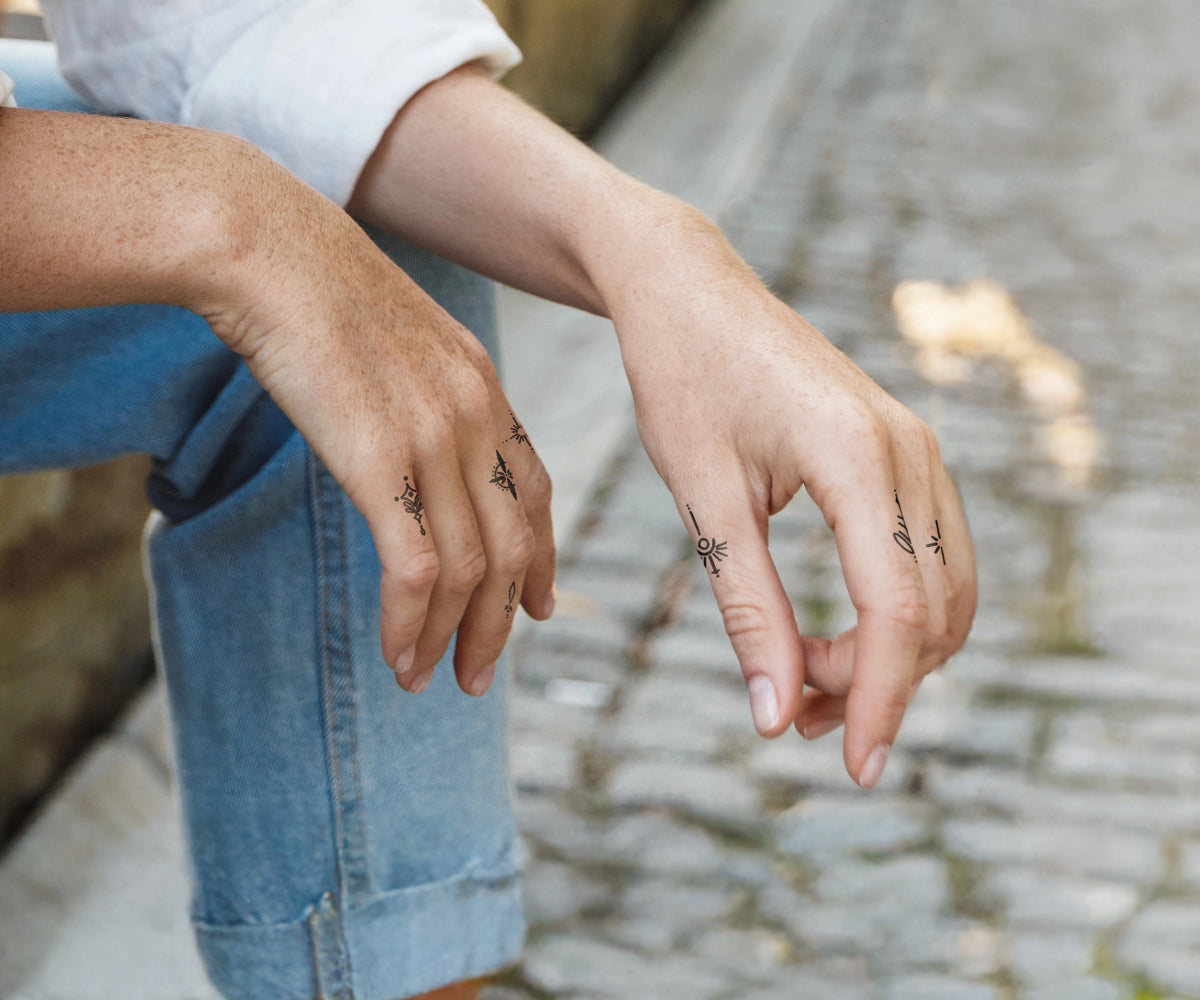 Oriental finger tattoo set