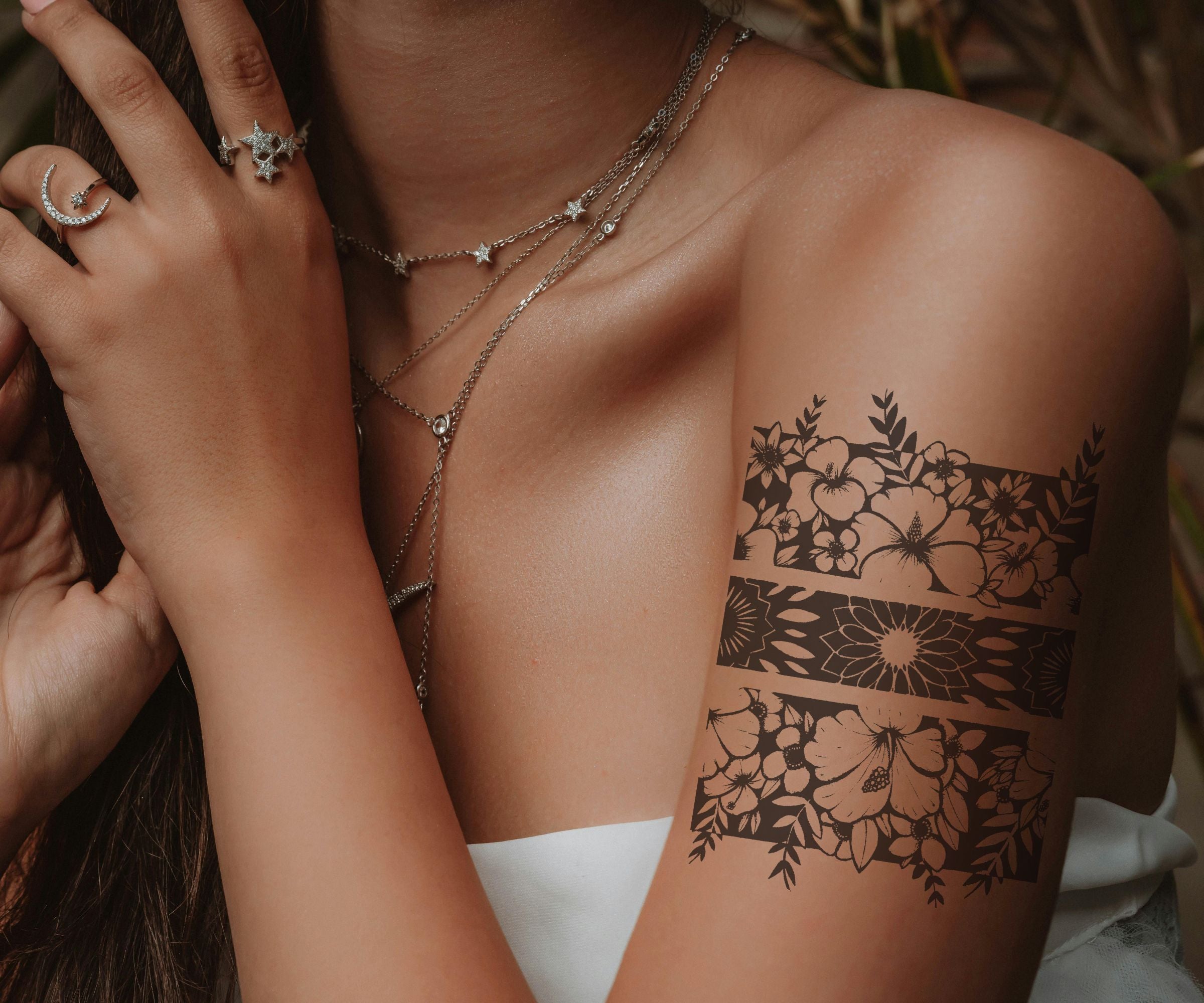 Blütenpracht (Schattentattoo)