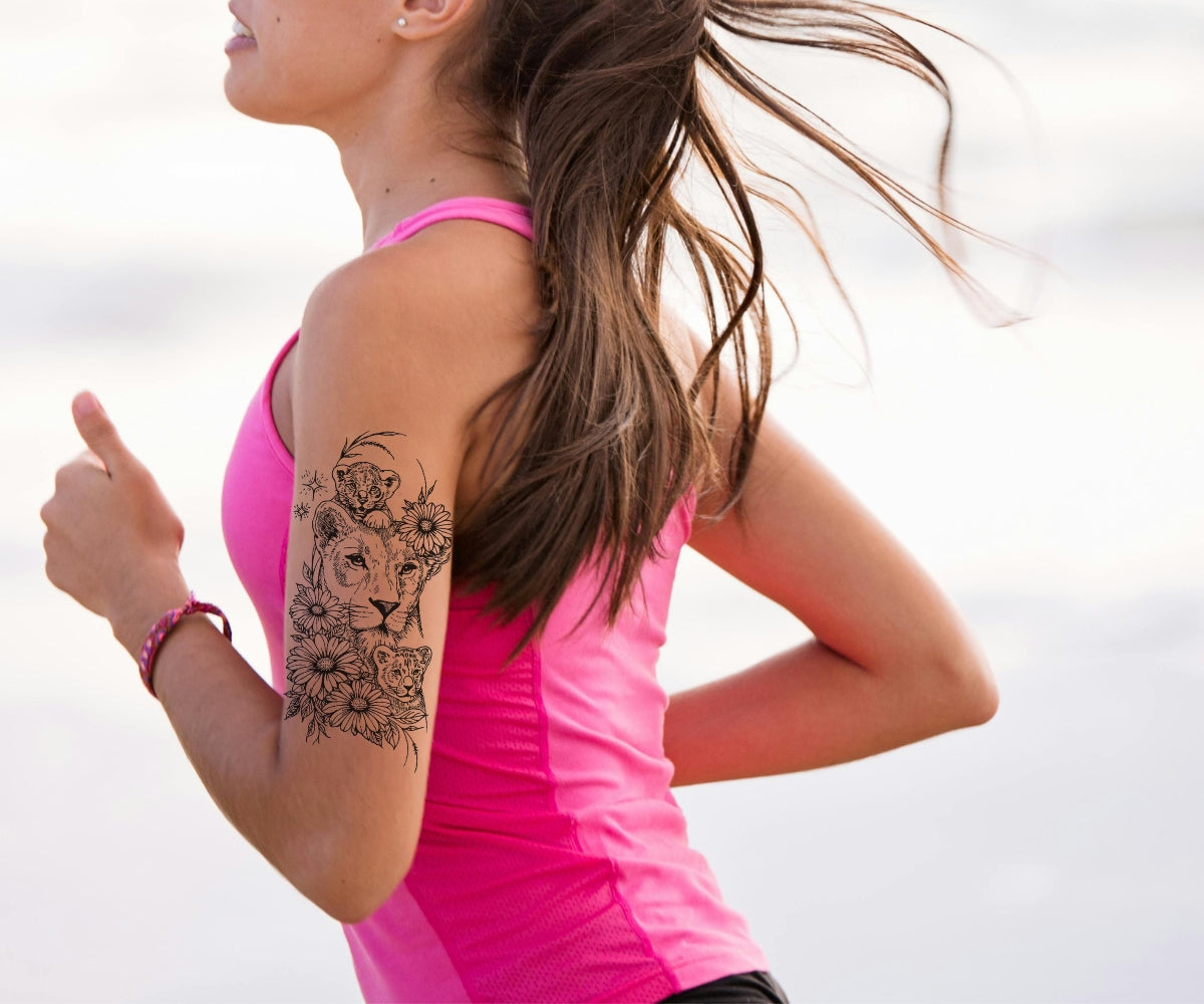 Löwen Mama  (Schattentattoo)